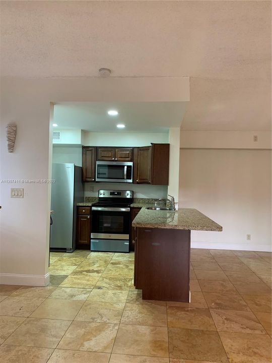 Recently Sold: $260,000 (2 beds, 2 baths, 1000 Square Feet)