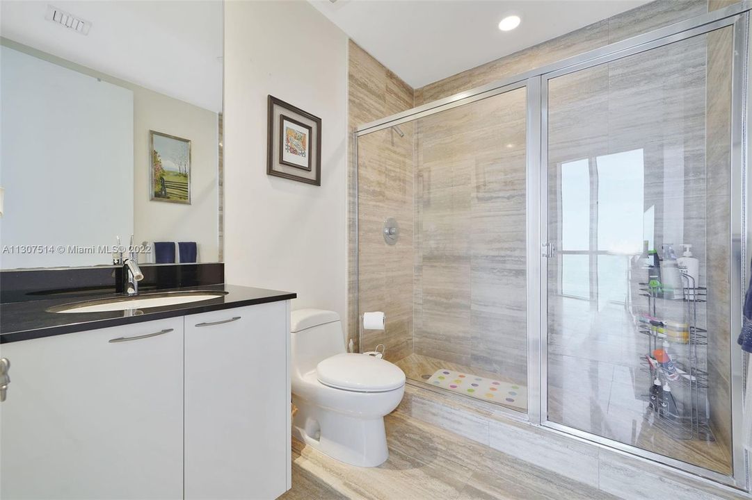 Recently Sold: $1,700,000 (3 beds, 3 baths, 2327 Square Feet)