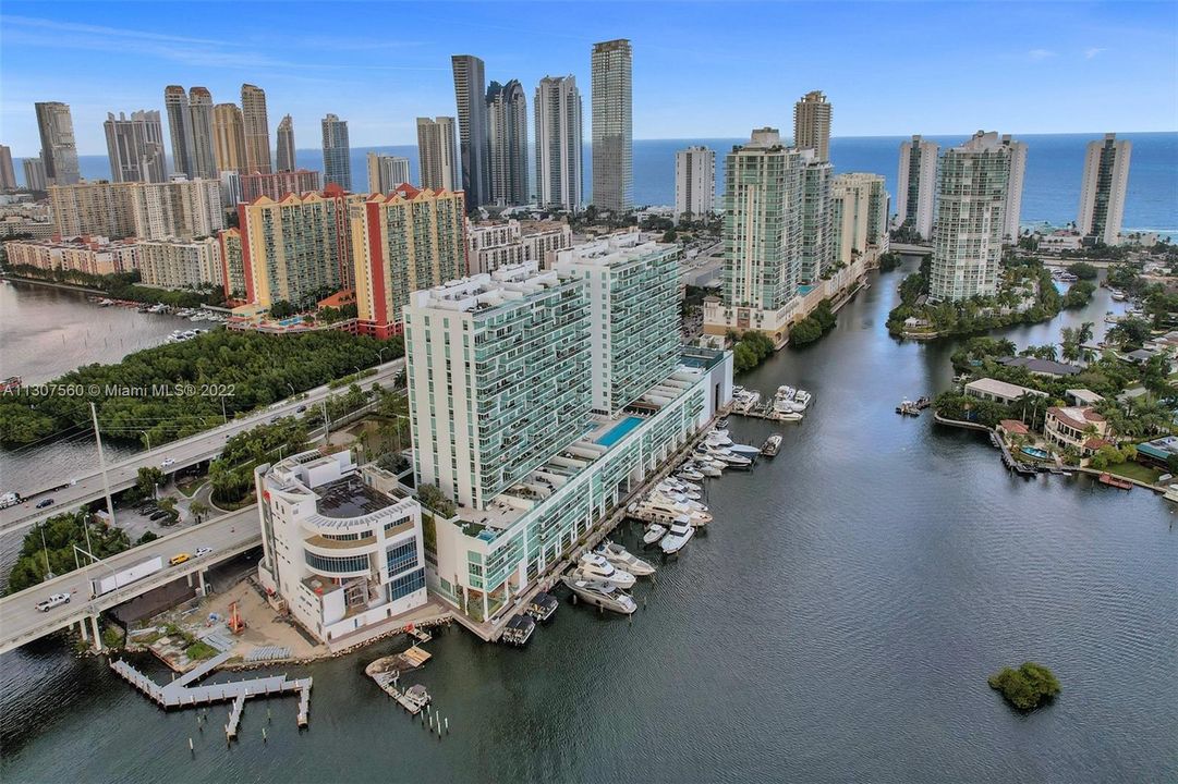 Recently Sold: $1,295,000 (3 beds, 3 baths, 1690 Square Feet)