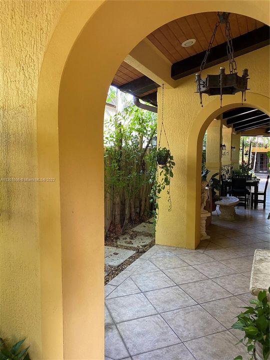 Recently Sold: $1,300,000 (3 beds, 3 baths, 2256 Square Feet)