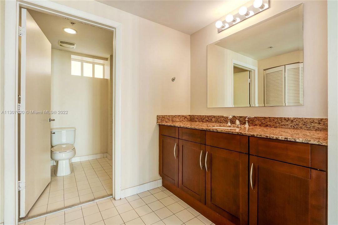 Недавно арендовано: $2,900 (2 спален, 2 ванн, 1064 Квадратных фут)