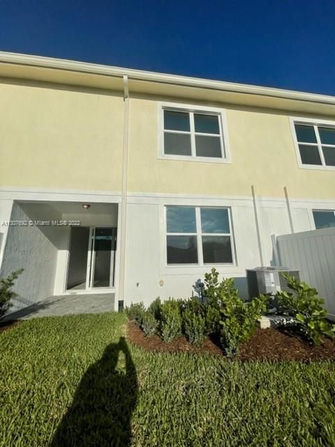 Recently Rented: $3,980 (3 beds, 2 baths, 0 Square Feet)