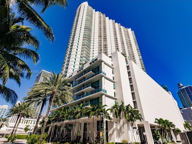 Recently Sold: $385,000 (1 beds, 1 baths, 698 Square Feet)
