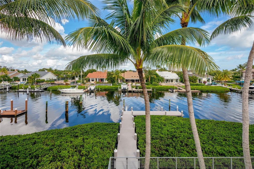 Recently Sold: $18,500,000 (5 beds, 6 baths, 6804 Square Feet)