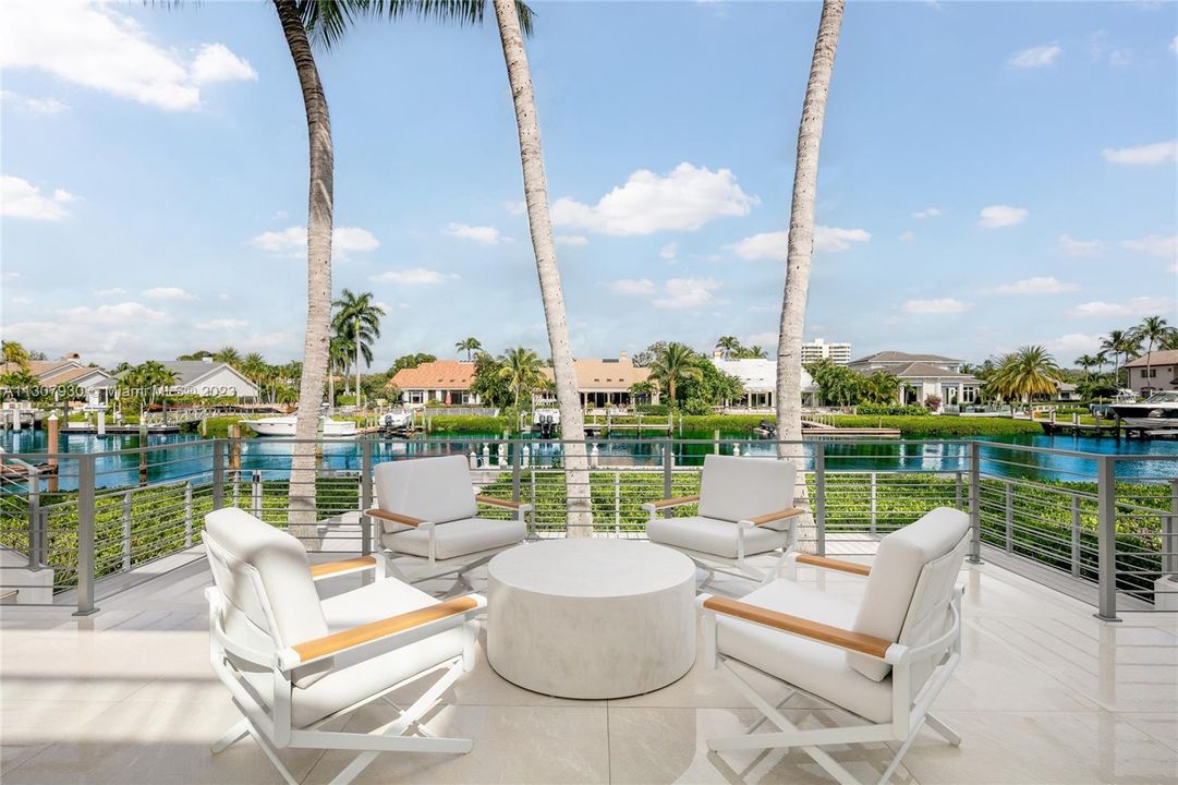 Recently Sold: $18,500,000 (5 beds, 6 baths, 6804 Square Feet)