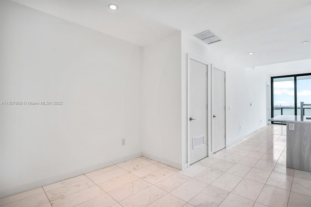 Recently Sold: $910,000 (2 beds, 2 baths, 0 Square Feet)