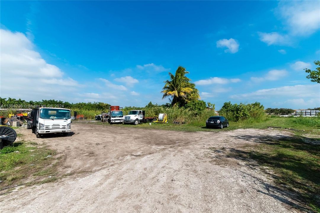 Active With Contract: $1,250,000 (0 beds, 0 baths, 0 Square Feet)