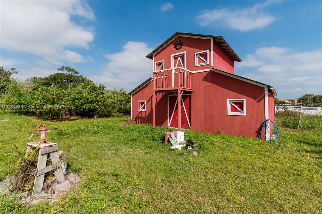 Active With Contract: $1,250,000 (0 beds, 0 baths, 0 Square Feet)