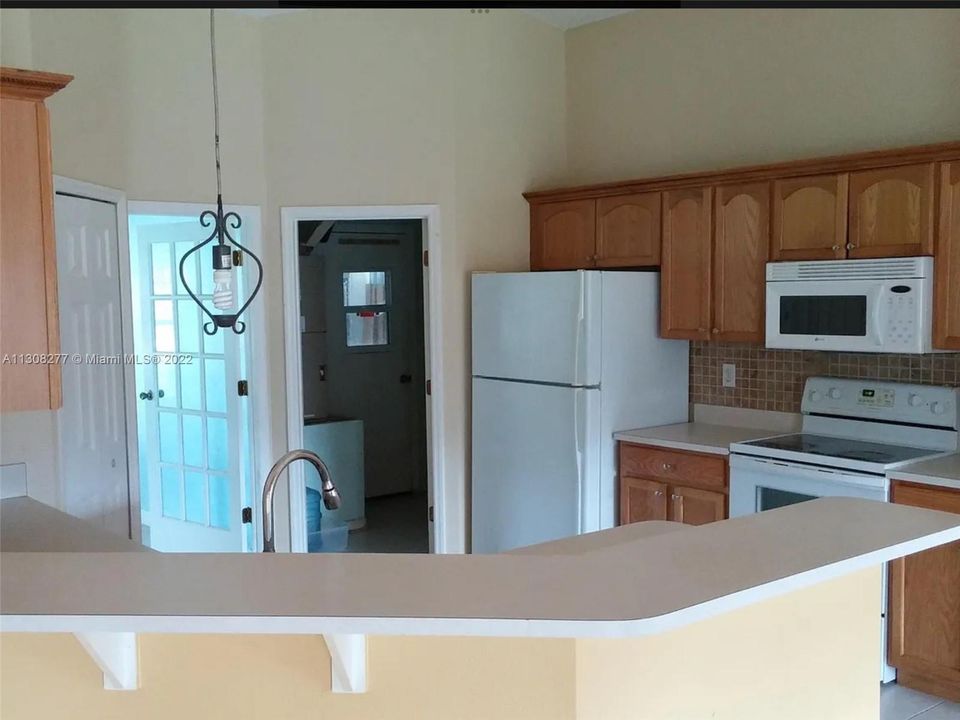 Recientemente alquilado: $2,300 (4 camas, 2 baños, 0 Pies cuadrados)