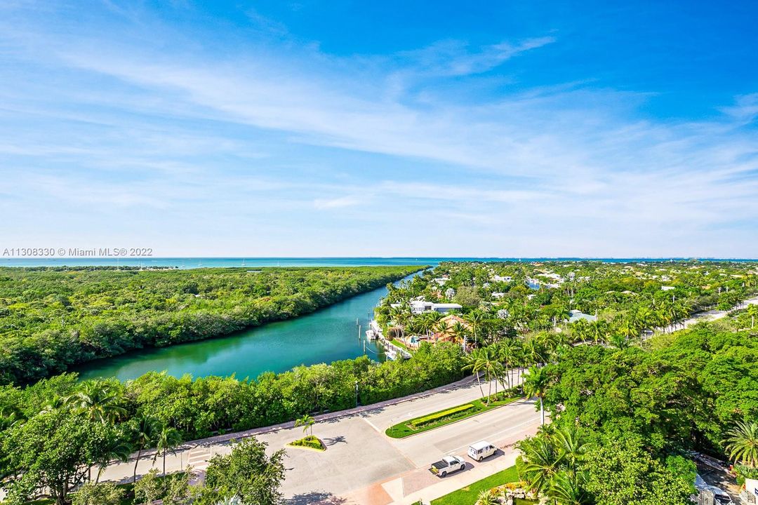 Recently Sold: $1,495,000 (2 beds, 2 baths, 1782 Square Feet)