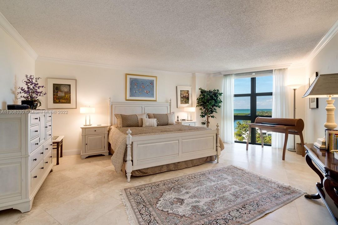 Recently Sold: $1,495,000 (2 beds, 2 baths, 1782 Square Feet)