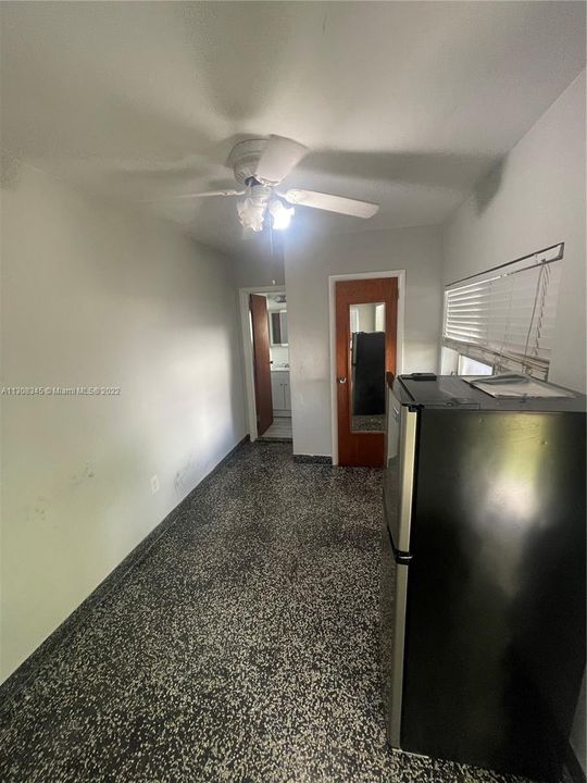 Recently Rented: $900 (0 beds, 1 baths, 2392 Square Feet)