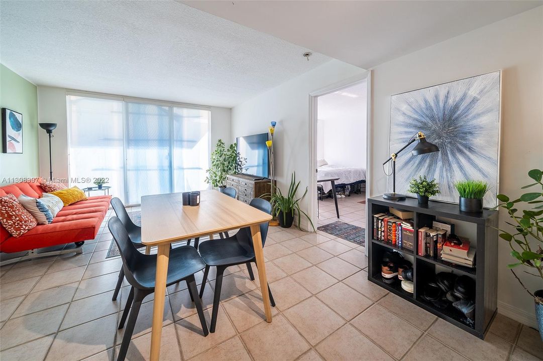 Recently Sold: $434,900 (2 beds, 2 baths, 940 Square Feet)