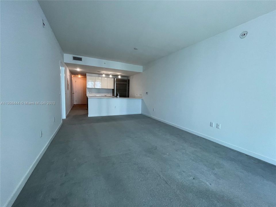 For Rent: $4,800 (2 beds, 2 baths, 1195 Square Feet)