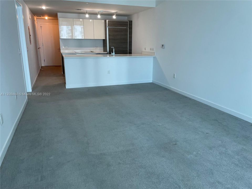 For Rent: $4,800 (2 beds, 2 baths, 1195 Square Feet)