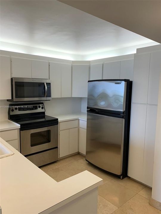 Recently Rented: $2,900 (1 beds, 2 baths, 848 Square Feet)