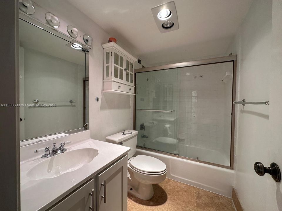 最近租的: $4,250 (2 贝兹, 2 浴室, 1747 平方英尺)