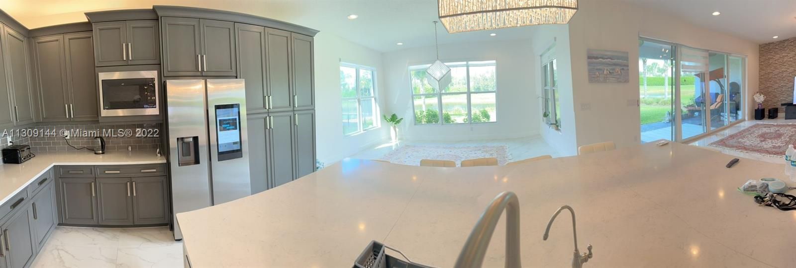 Recently Sold: $1,498,000 (6 beds, 5 baths, 3592 Square Feet)