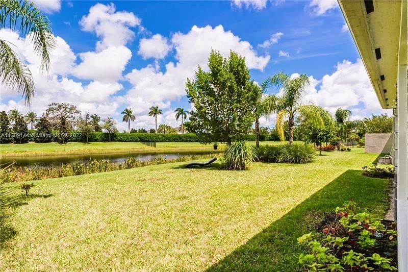 Recently Sold: $1,498,000 (6 beds, 5 baths, 3592 Square Feet)