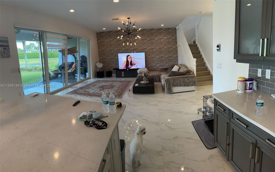 Recently Sold: $1,498,000 (6 beds, 5 baths, 3592 Square Feet)