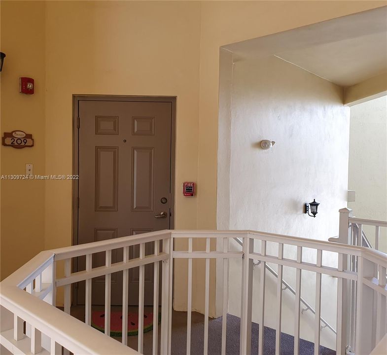 Recently Rented: $2,650 (2 beds, 2 baths, 1151 Square Feet)