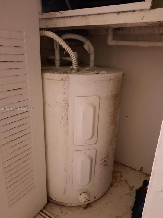 最近售出: $107,000 (2 贝兹, 1 浴室, 810 平方英尺)