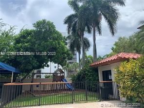 Recently Sold: $525,000 (1 beds, 1 baths, 972 Square Feet)