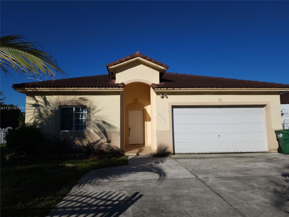 Recently Sold: $498,770 (3 beds, 2 baths, 1499 Square Feet)