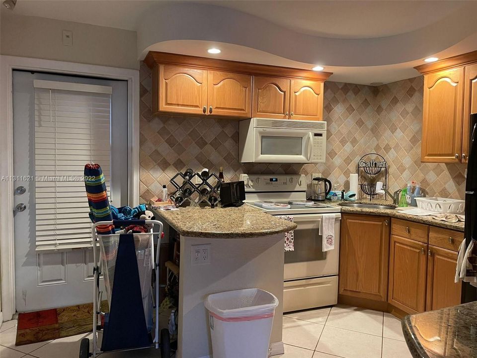 Недавно арендовано: $2,000 (1 спален, 1 ванн, 610 Квадратных фут)