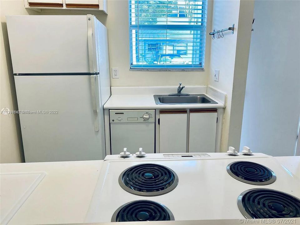 Recently Sold: $515,000 (1 beds, 1 baths, 776 Square Feet)