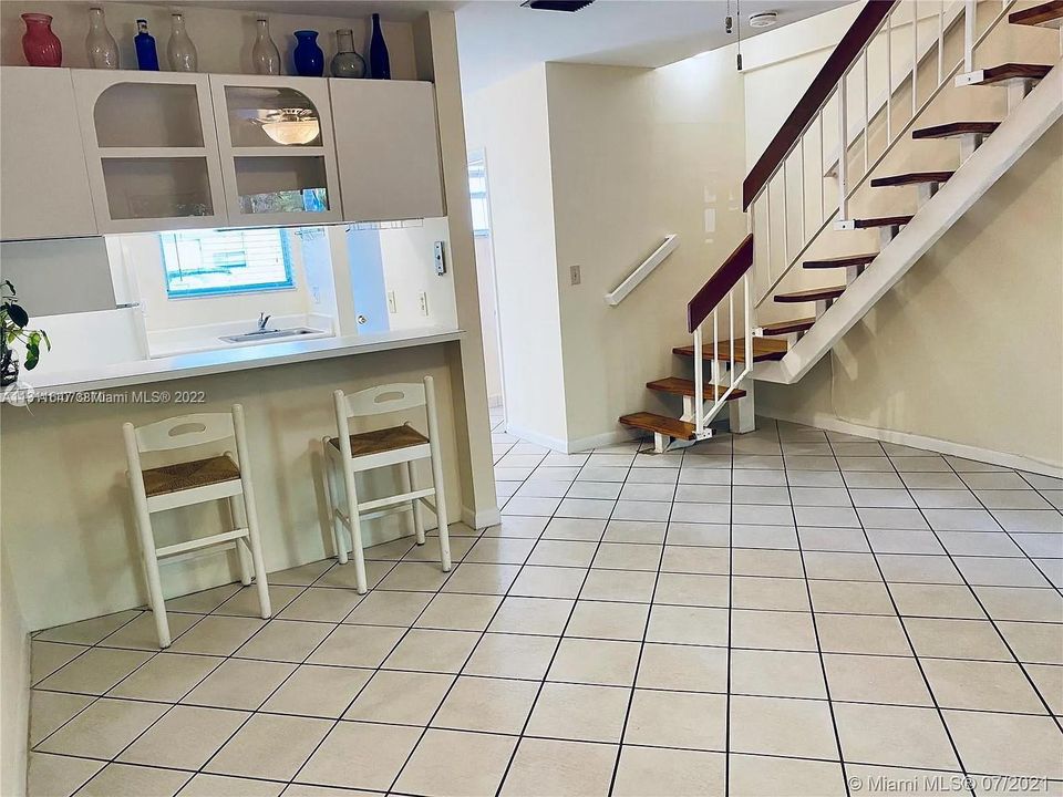 Vendido Recientemente: $515,000 (1 camas, 1 baños, 776 Pies cuadrados)