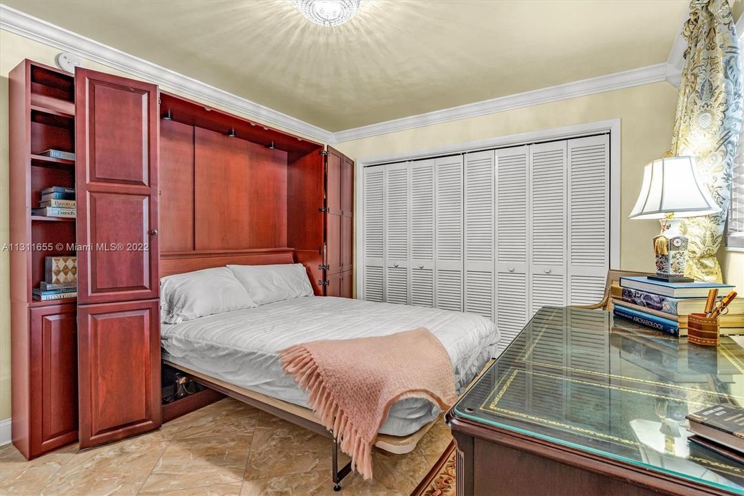 Vendido Recientemente: $799,000 (2 camas, 2 baños, 0 Pies cuadrados)