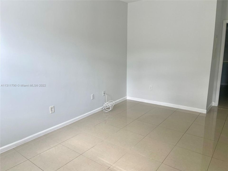 Недавно продано: $199,900 (1 спален, 1 ванн, 500 Квадратных фут)