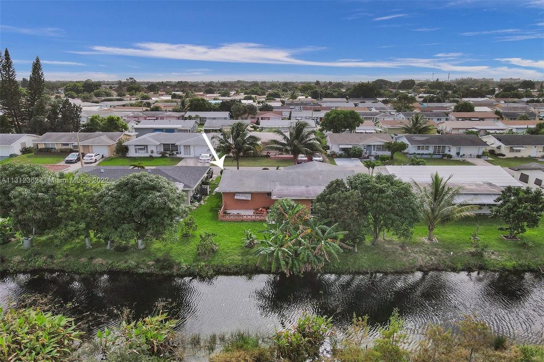 Недавно продано: $250,000 (2 спален, 2 ванн, 1068 Квадратных фут)