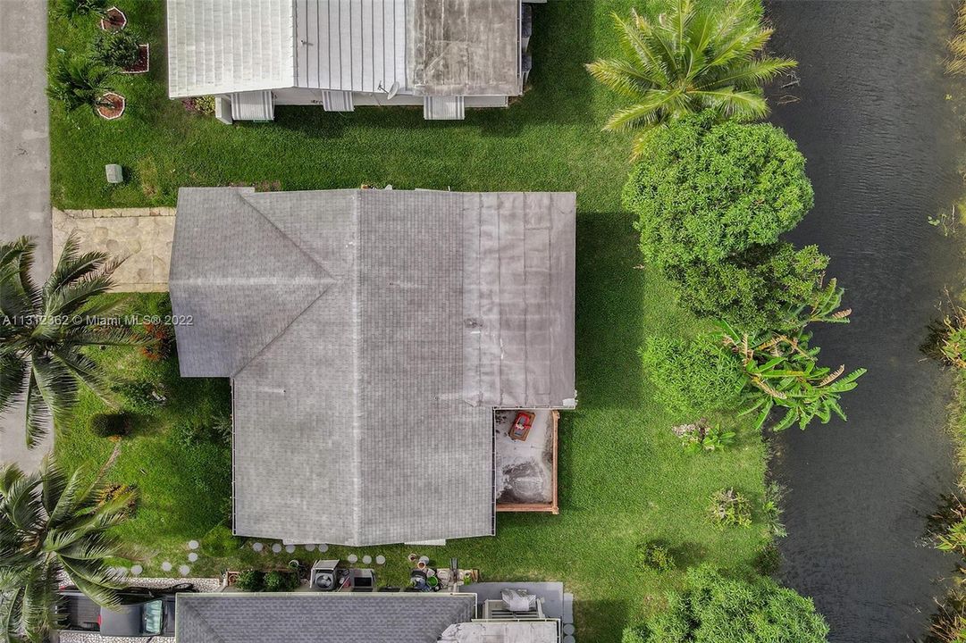 Недавно продано: $250,000 (2 спален, 2 ванн, 1068 Квадратных фут)