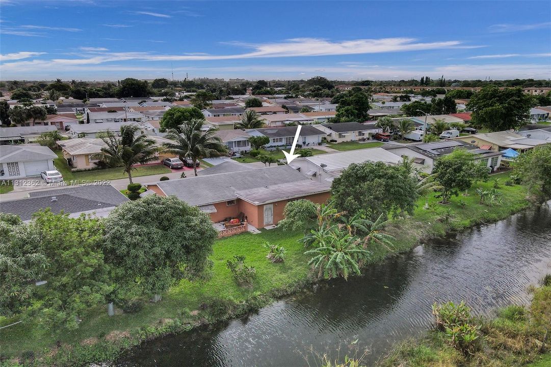 Недавно продано: $250,000 (2 спален, 2 ванн, 1068 Квадратных фут)