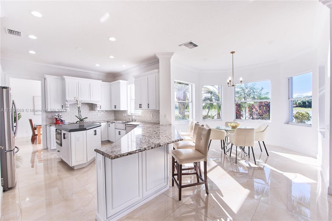 Recently Sold: $2,249,000 (5 beds, 5 baths, 5699 Square Feet)