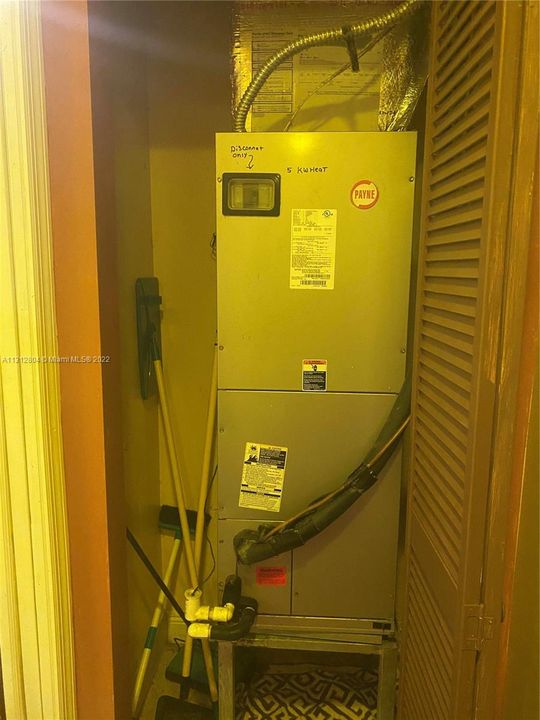 Vendido Recientemente: $289,000 (3 camas, 2 baños, 999 Pies cuadrados)