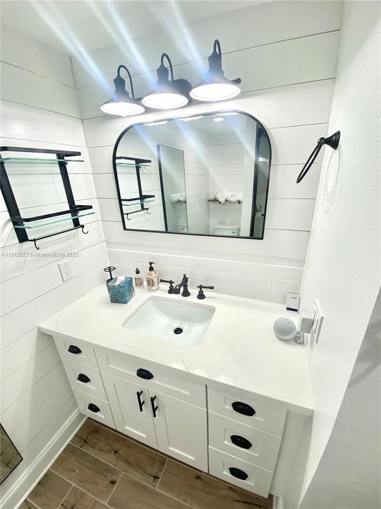 Recently Rented: $4,950 (3 beds, 2 baths, 1360 Square Feet)