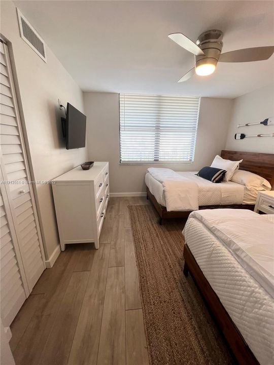 Recientemente alquilado: $3,500 (2 camas, 2 baños, 1036 Pies cuadrados)