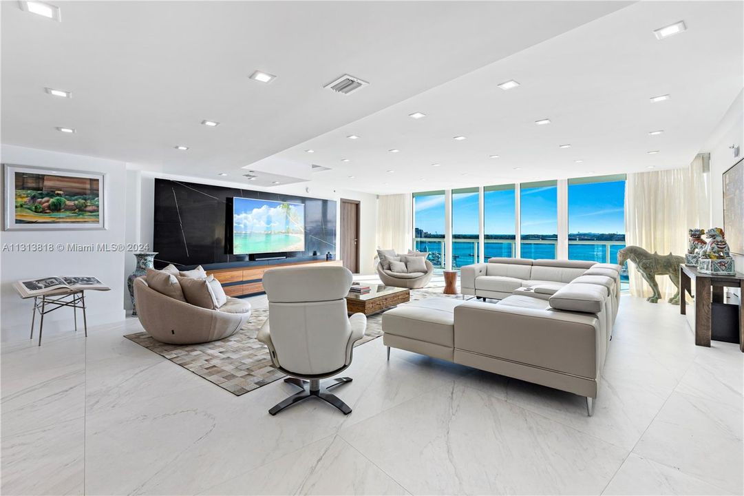 For Sale: $8,400,000 (4 beds, 4 baths, 4078 Square Feet)