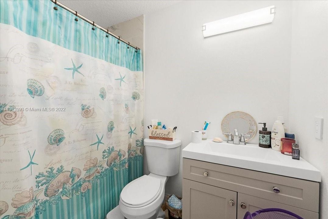 Recently Sold: $130,000 (2 beds, 2 baths, 1200 Square Feet)