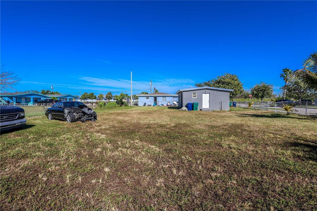 Недавно продано: $399,999 (0 спален, 0 ванн, 1932 Квадратных фут)