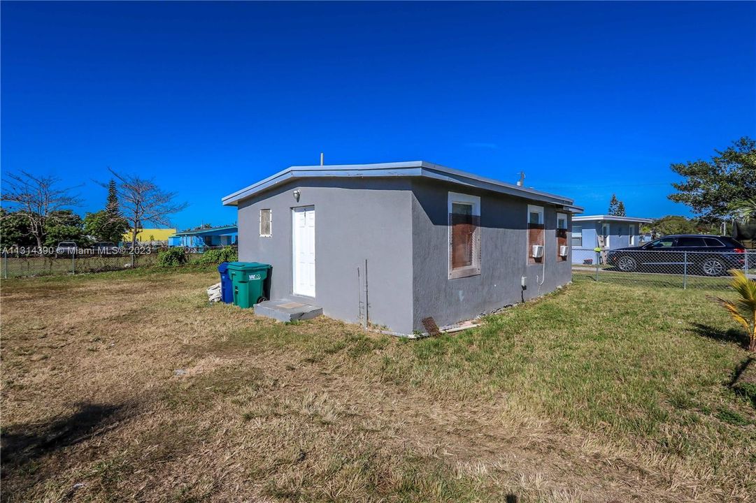 Недавно продано: $399,999 (0 спален, 0 ванн, 1932 Квадратных фут)