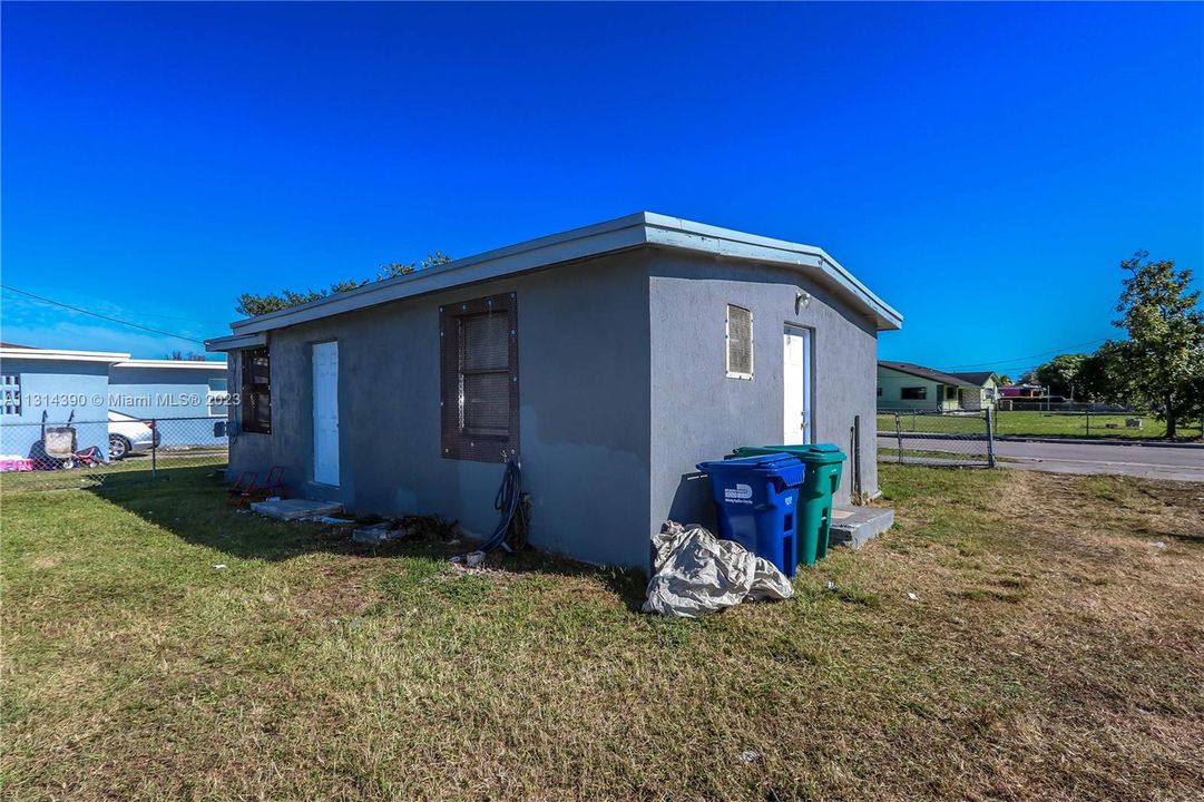 Недавно продано: $399,999 (0 спален, 0 ванн, 1932 Квадратных фут)