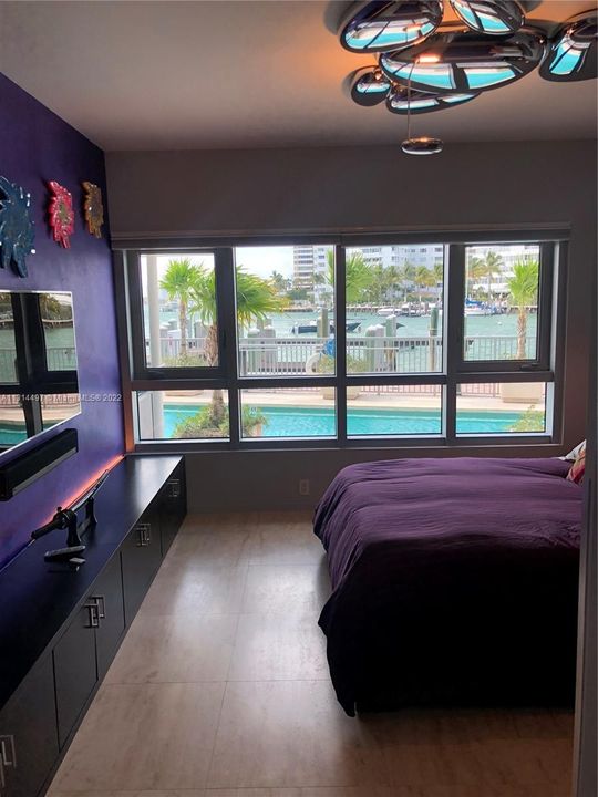 Recently Rented: $4,000 (1 beds, 1 baths, 831 Square Feet)