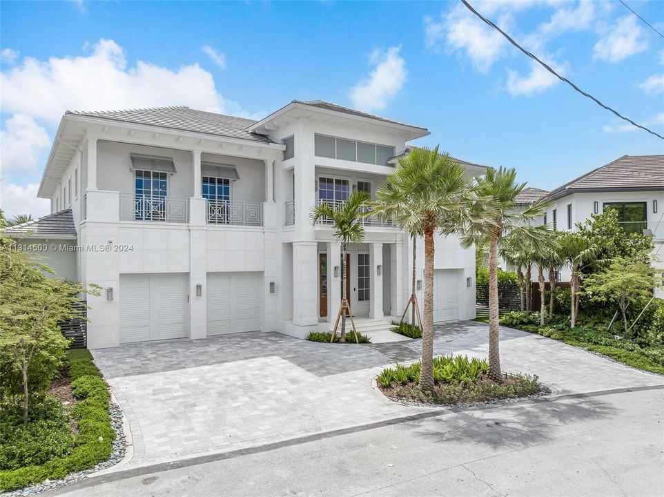 Recently Sold: $17,500,000 (6 beds, 7 baths, 7869 Square Feet)