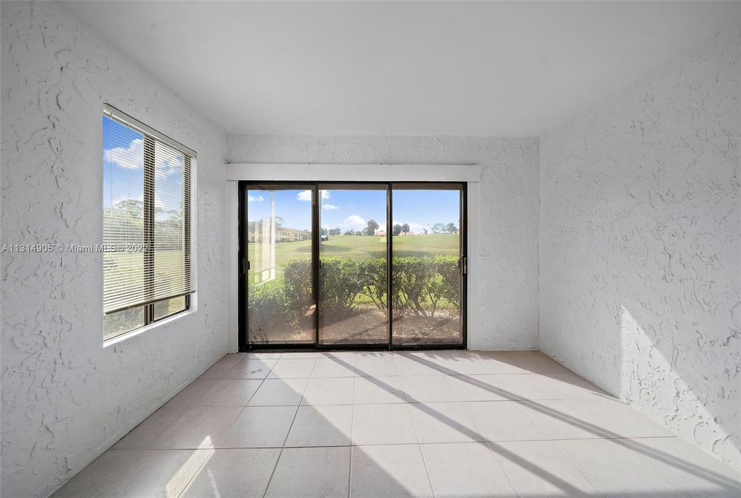 Vendido Recientemente: $154,000 (1 camas, 1 baños, 980 Pies cuadrados)