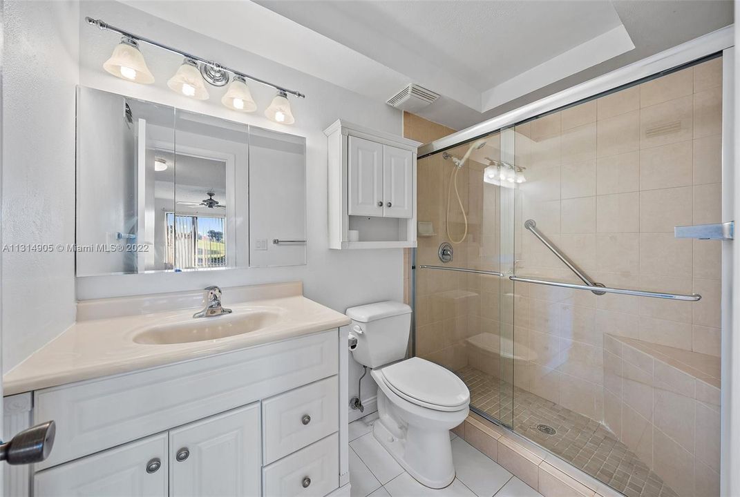 Vendido Recientemente: $154,000 (1 camas, 1 baños, 980 Pies cuadrados)