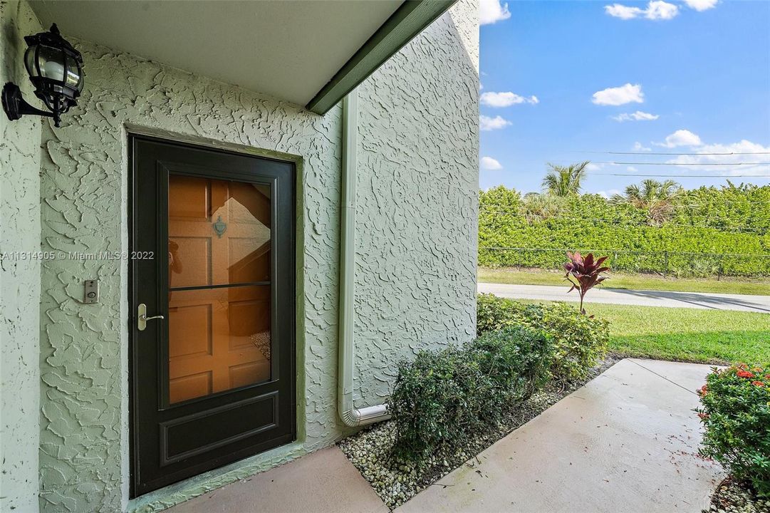 Vendido Recientemente: $154,000 (1 camas, 1 baños, 980 Pies cuadrados)